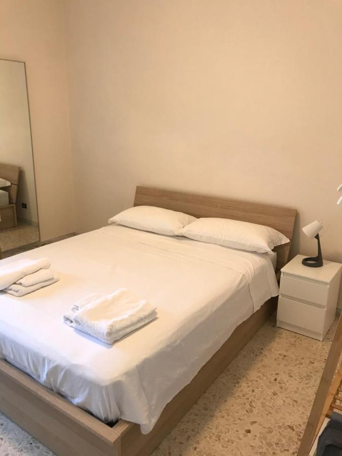B&B Parco 2 Giugno Bari Exteriör bild