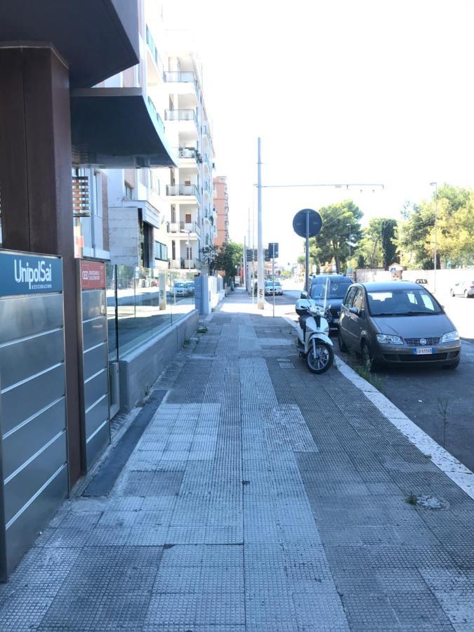 B&B Parco 2 Giugno Bari Exteriör bild