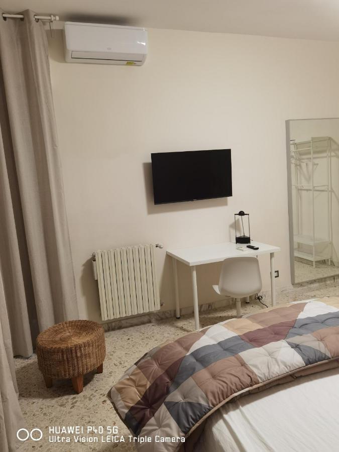 B&B Parco 2 Giugno Bari Exteriör bild